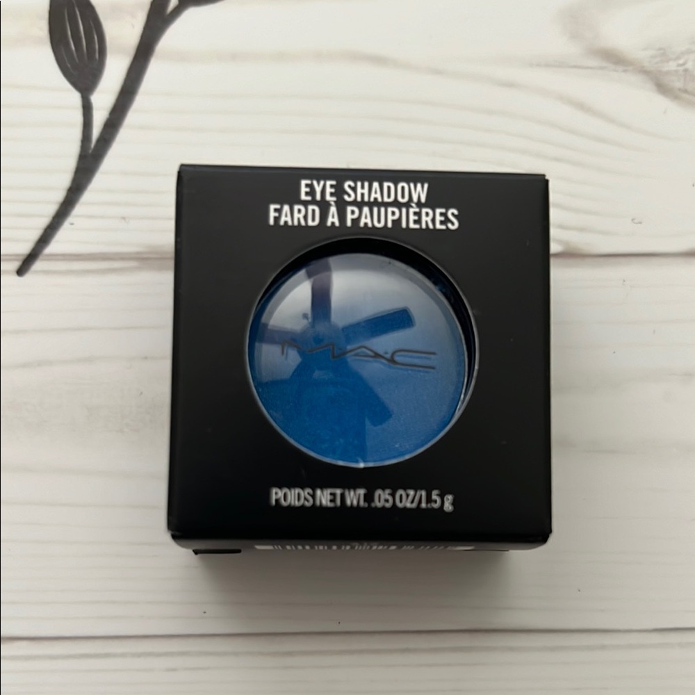 MAC Cosmetics Blue Eyeshadow